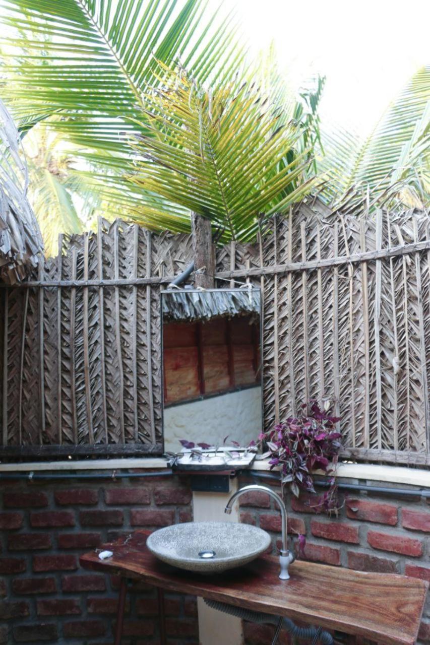 Monsoon Eco Resort - Whisky Point Arugambay Pottuvil Pokoj fotografie